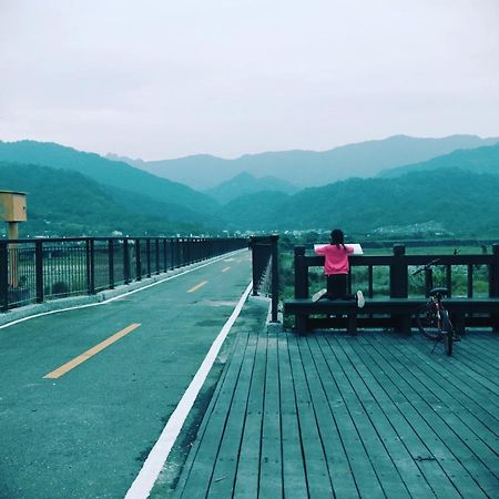 Pu Shi Homestay Юйли Экстерьер фото