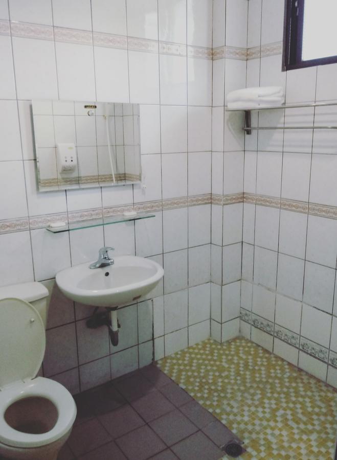 Pu Shi Homestay Юйли Экстерьер фото